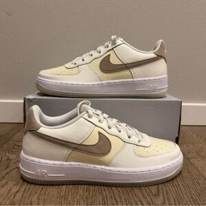 Nike Air Force 1 White Khaki Beige